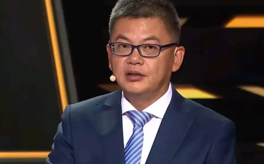 凯尔特人113：121尼克斯，系列赛1：3，赛后苏群老师，点评一针见血

今年的