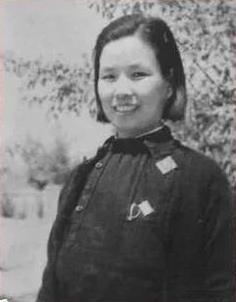 戚元德（1905—1974）一位经历过长征考验的杰出女性革命者。她的一生，是忠诚