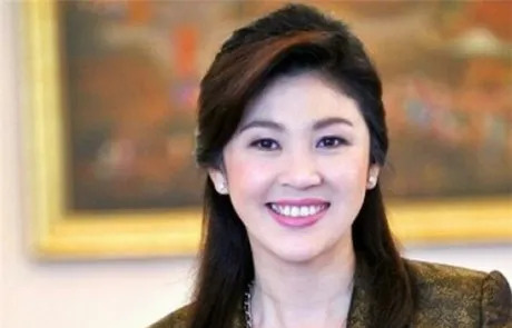 英拉回泰国难题：赔钱还是认罪？











天呐！22亿人民币，这可不