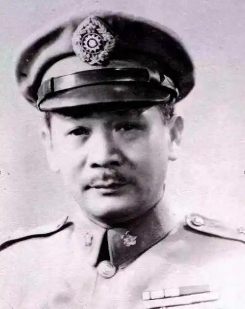 张学良晚年接受采访之时曾聊到自己的老对手张发奎，他对其的评价为：“张发奎的手下出