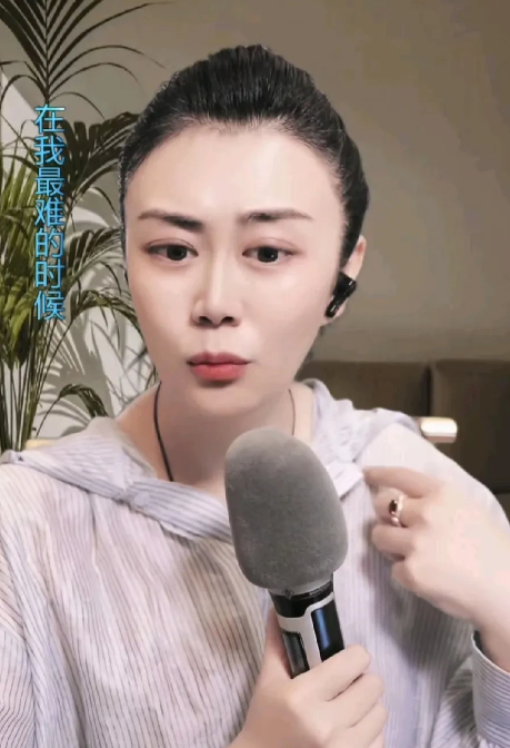 嫄嫄孙媛3月1日晚，针对近日网络上对二饼家人的不友好言论，严正声明：我之前不知道