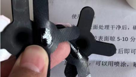 70度硅胶贴双面胶翘边用什么办法解决