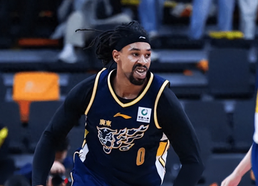 2025/2026赛季CBA常规赛第五轮，广州队主场85-93负于广东队，四天内