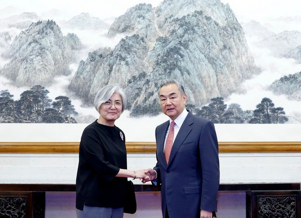 特朗普急盼访华，中国为何不搭理











---









