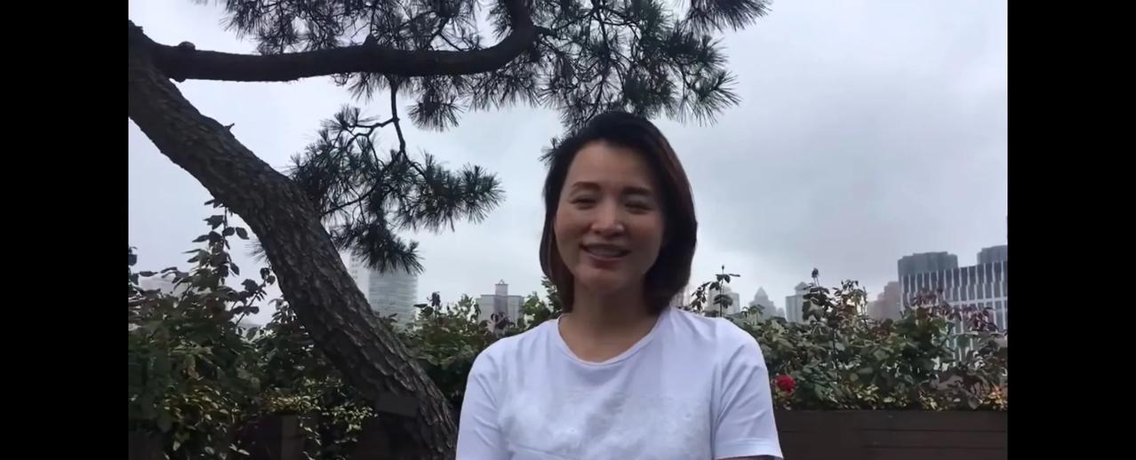 于董卿的声音里，听见岁月静好
在喧嚣纷杂的信息洪流中，偶然聆听董卿的采访，仿若邂