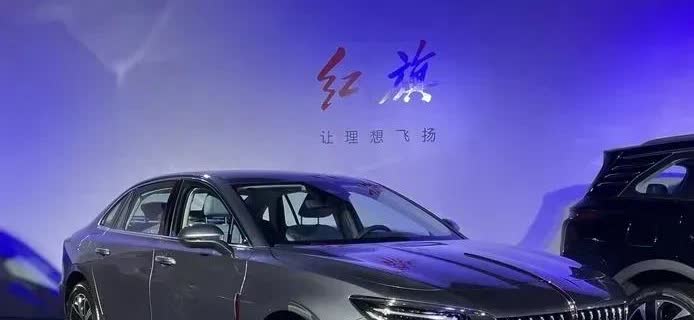 这就是赤裸裸的现实啊!
电车30万:使用10年，电费1万，卖1.5万;
油车