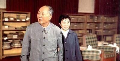 毛主席逝世前，发生1件怪事和2个巧合，是天意还是有所暗示？到底是天意还是意有所指