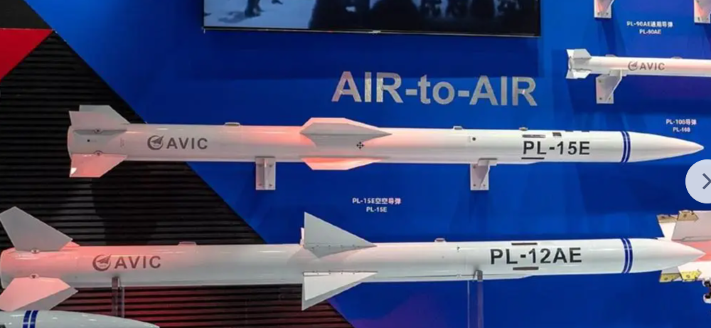 全球空空导弹交椅座次。

我们的空空导弹开启霸屏模式。霹雳17以其超远程射程排名