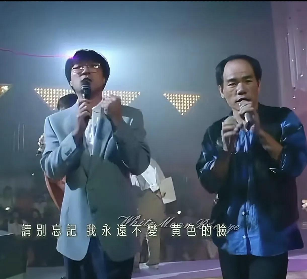 那时候的他好年轻。
能看出他俩是谁吗？
#永远活在年轻中#