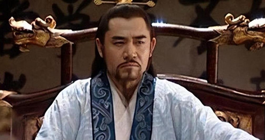 公元1561年，嘉靖帝喝醉了酒，召幸13岁的小宫女尚氏。玩到尽兴时，尚氏在帐子里