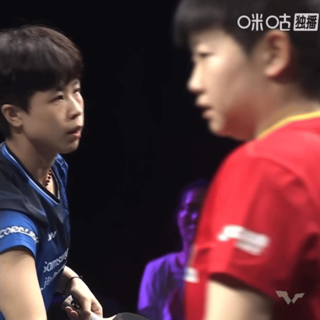 孙颖莎3-0战胜韩国选手朱芊曦，11:8，11:3，12:10。朱芊曦攻的倒是可