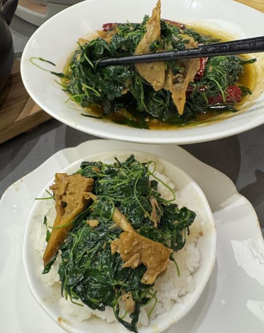 有没有苏州人进来解释一下！
这是什么美食，还怪好吃的