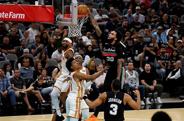 31+14简直是联盟优秀3D锋线，马刺竟然用底薪合同就淘到了他？
在此前的一场N