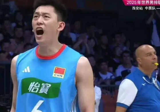 今天季道帅和俞元泰的连线扣杀球帅炸了！好惊艳！

中国男排对战荷兰男排第四局，二