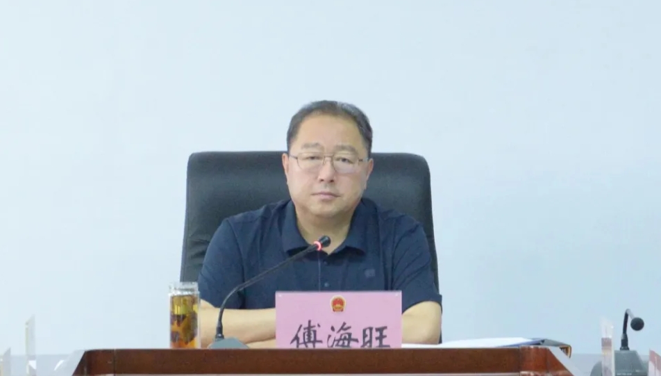 升任正厅5个月，位子还没坐热的傅海旺任上被查。河北省纪委监委夜间发布消息，承德市