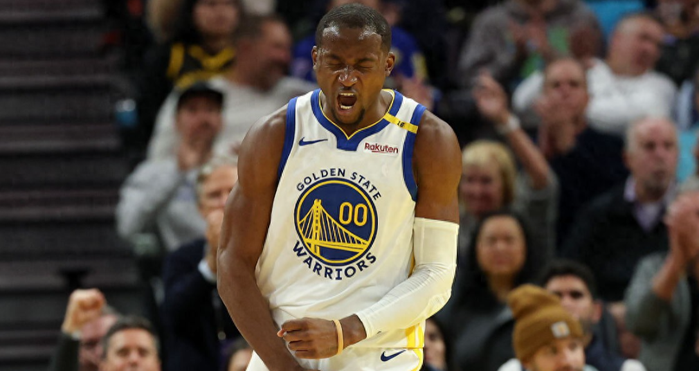 据ESPN记者Shams Charania报道，经过长达数月的僵持后，受限自由球