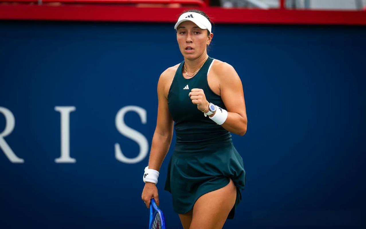 WTA1000蒙特利尔站女单及时赛况
两届卫冕冠军、3号种子佩古拉在首盘化解五个