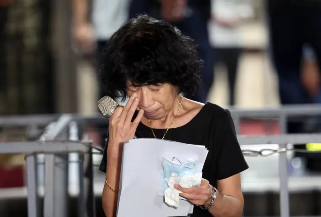 柯文哲已经被关看守所长达9个月之久了，柯文哲妻子陈佩琪昨天爆料称，自己在被台北地
