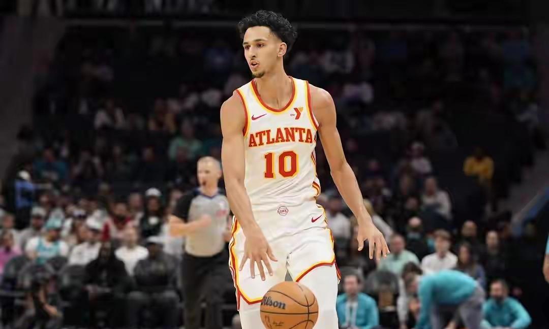 里萨谢突然成香饽饽，独行侠雷霆争着要
据美国方面消息透露，独行侠已和老鹰交易浓眉