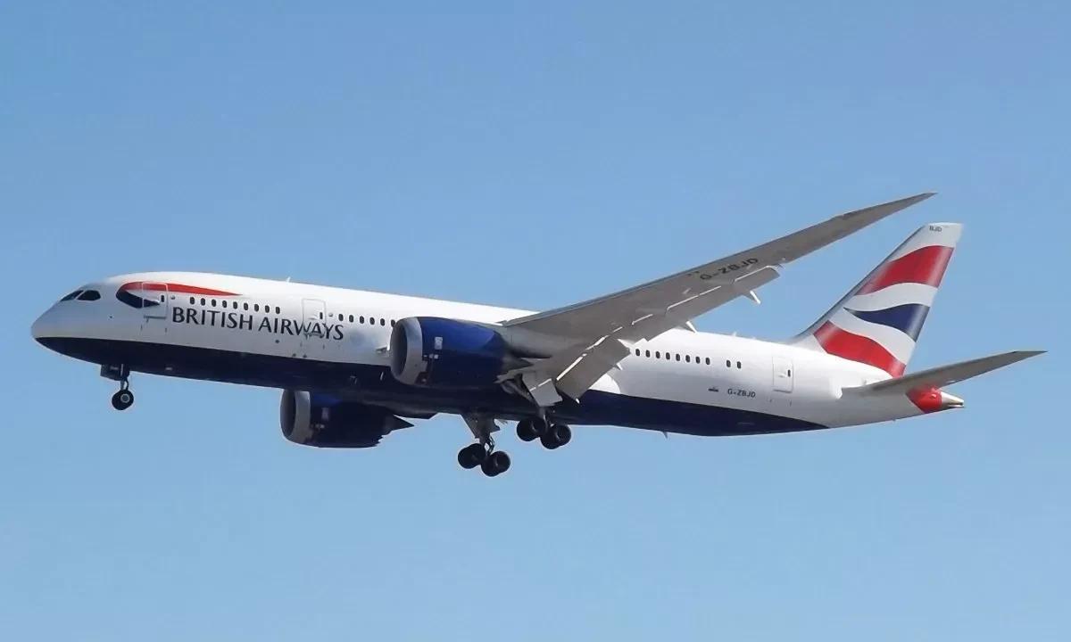【英航空姐裸舞，再次揭开英国航空业心理危机】
伦敦时间2025年5月31日，《太