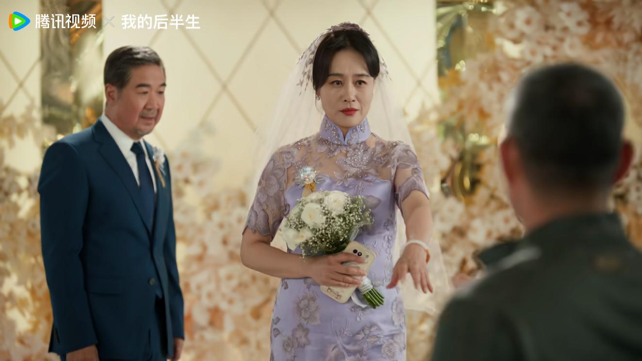 《我的后半生》大结局：全剧最幸福的不是得偿所愿的连亦怜，也不是终于等到520面条的刘丽娜，而是温柔又脆弱的她