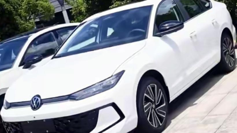 新款大众朗逸现身，化身“朗逸 PRO”，尺寸提升，配隐藏式门把手