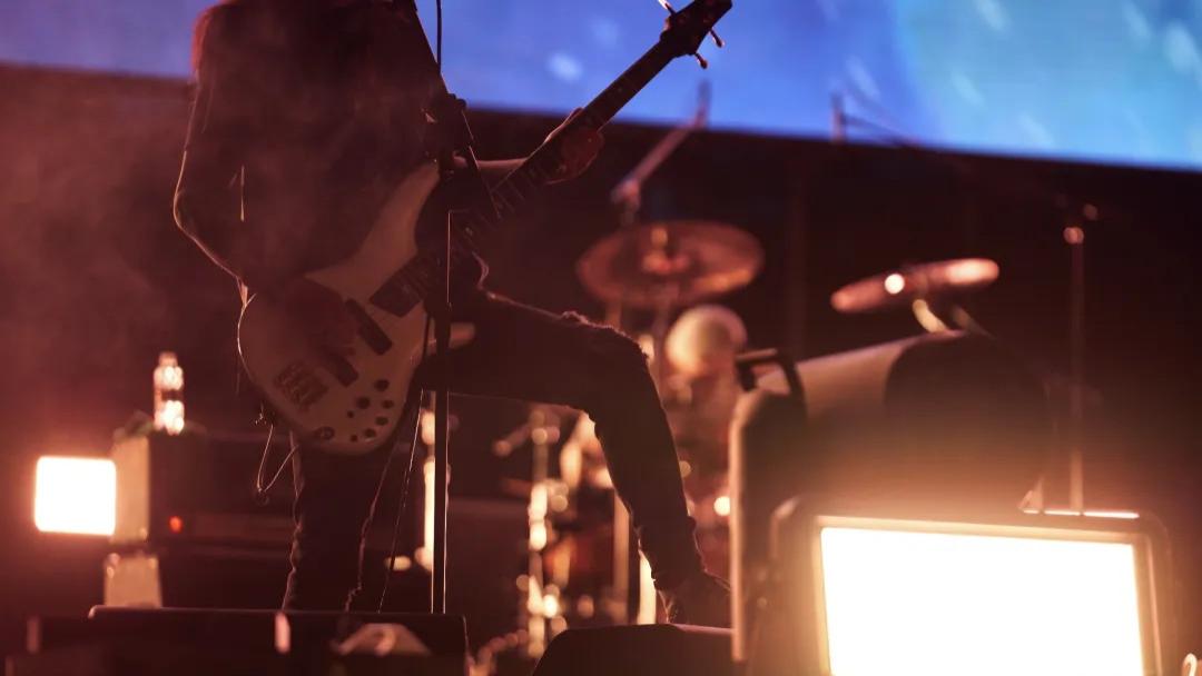 逃离北上广的音乐节，在县城“野性重生”