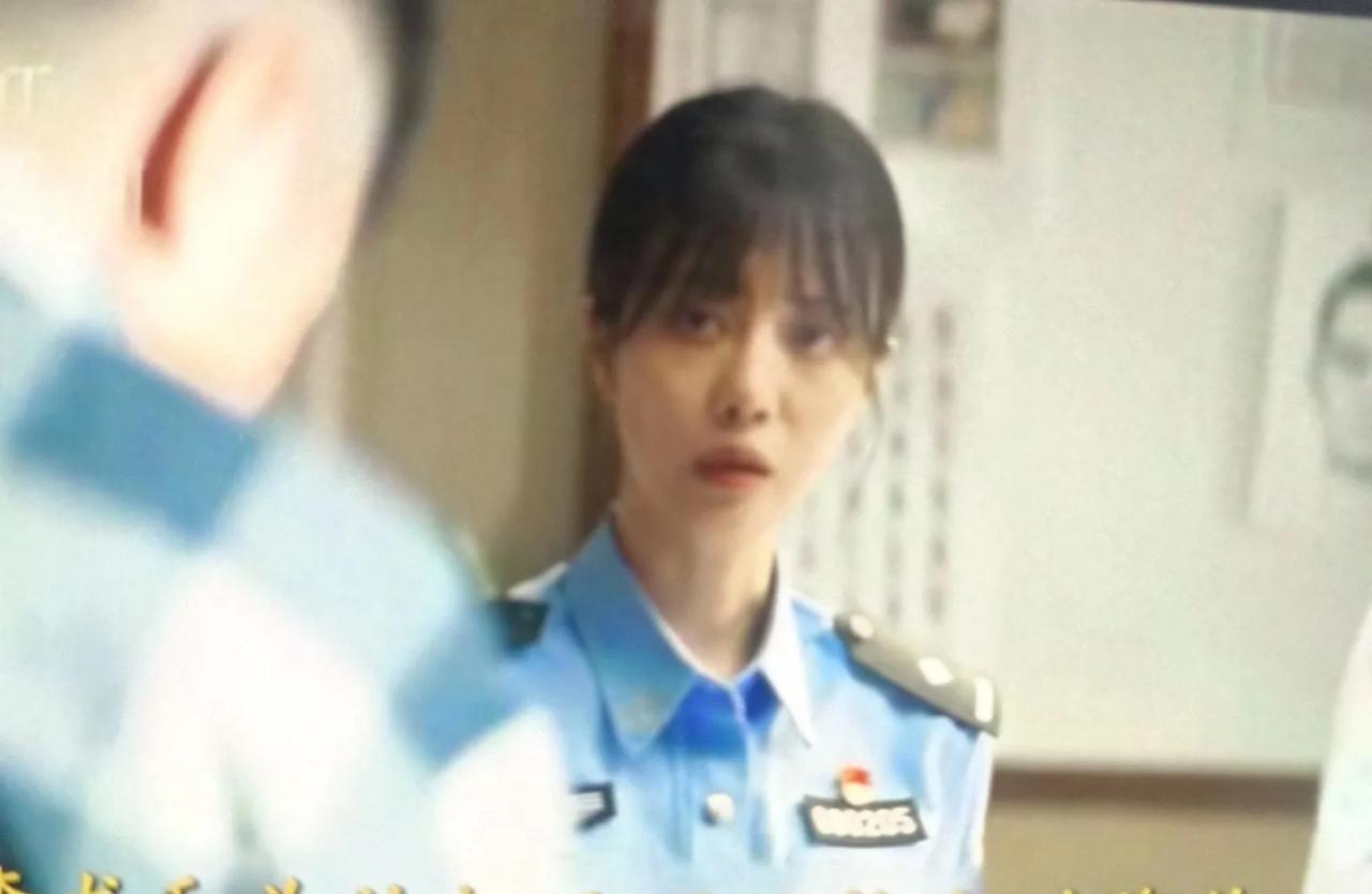 《暗潮缉凶》
天呐，
终于知道沈小海生病的原因了，
原来，沈小舟的妈妈、爸爸，都