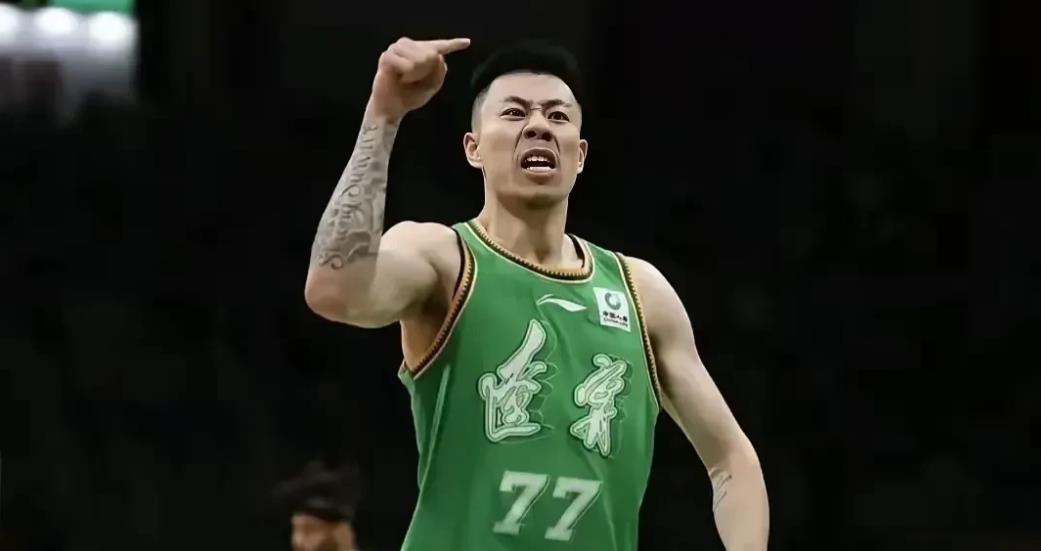 太丢人了！卫冕冠军辽宁队客场83:127惨败广东44分，这5人才是输球的最大“卧