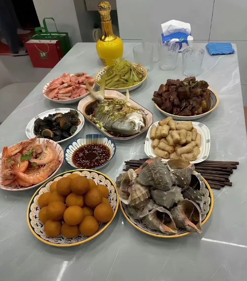 啥家庭啊，老这么吃不得反贫啊！