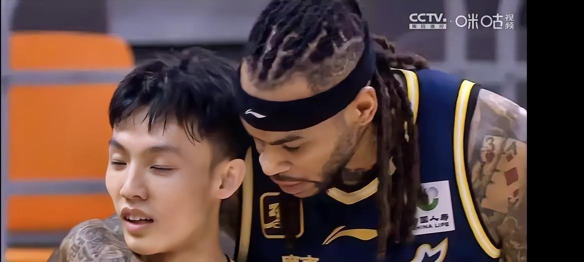 莫兰德回归辽篮，对这几位球员影响很大，不仅有赵继伟还包括他上赛季的队友徐杰。
一