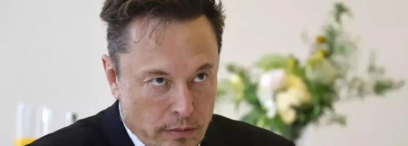 马斯克低头向特朗普认错也不行，白宫已经宣布对SpaceX数十亿美元合同进行审查，