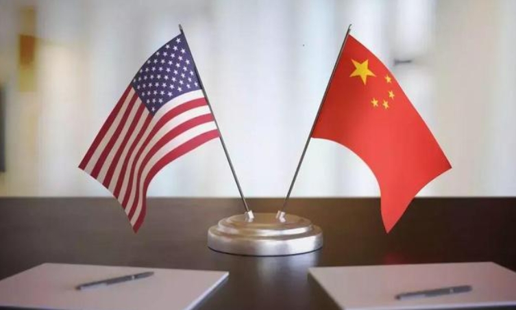 美国总统决定，暂停向台湾地区提供军事援助，原因是要跟中方达成全面的贸易协议！
在