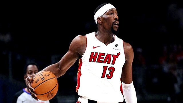就在刚才，随着一场123-114，NBA新历史诞生：奇迹，连续以下克上