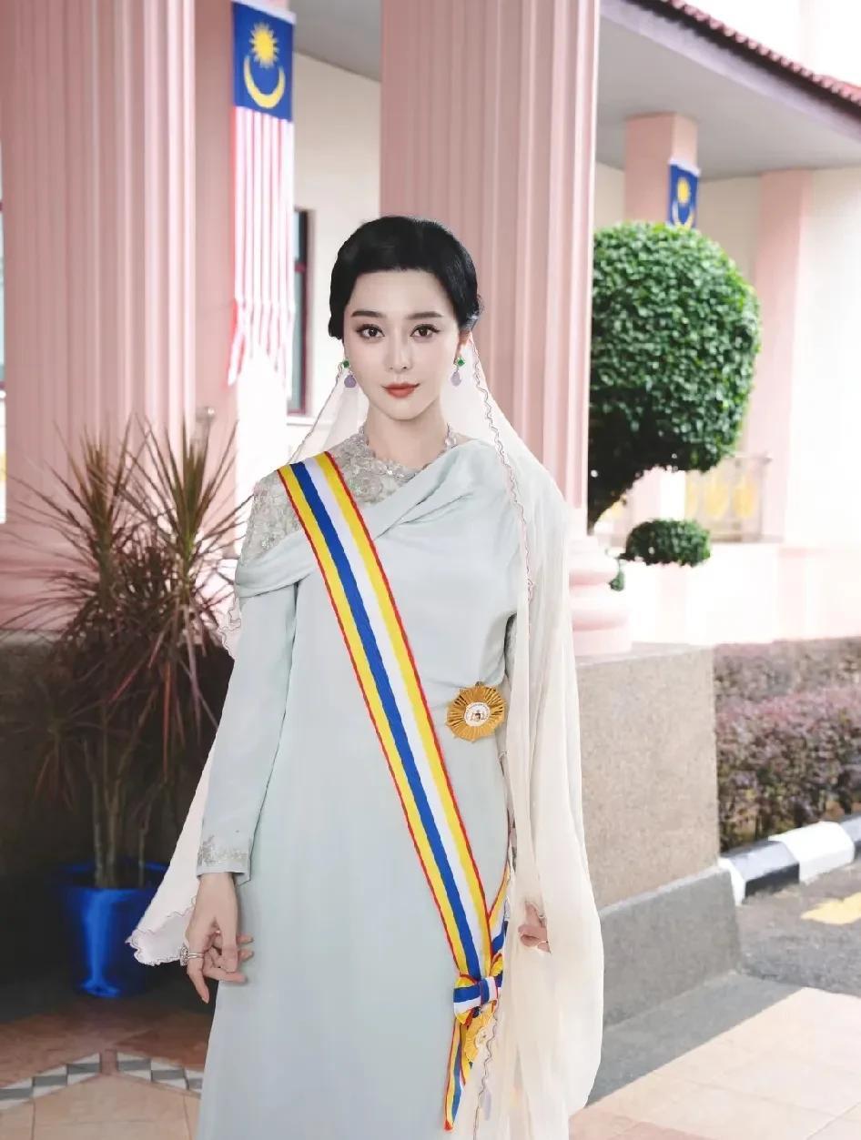 谁懂啊！全世界打工人都躲不过早八开会吗？昨晚忙完事儿赶去马六甲，到的时候都凌晨两