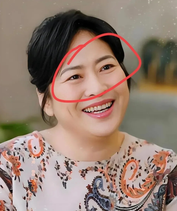 许娣不得不说她真的是一名非常优秀的演员在《我的后半生》中饰演的孙宝琴，演技一流让