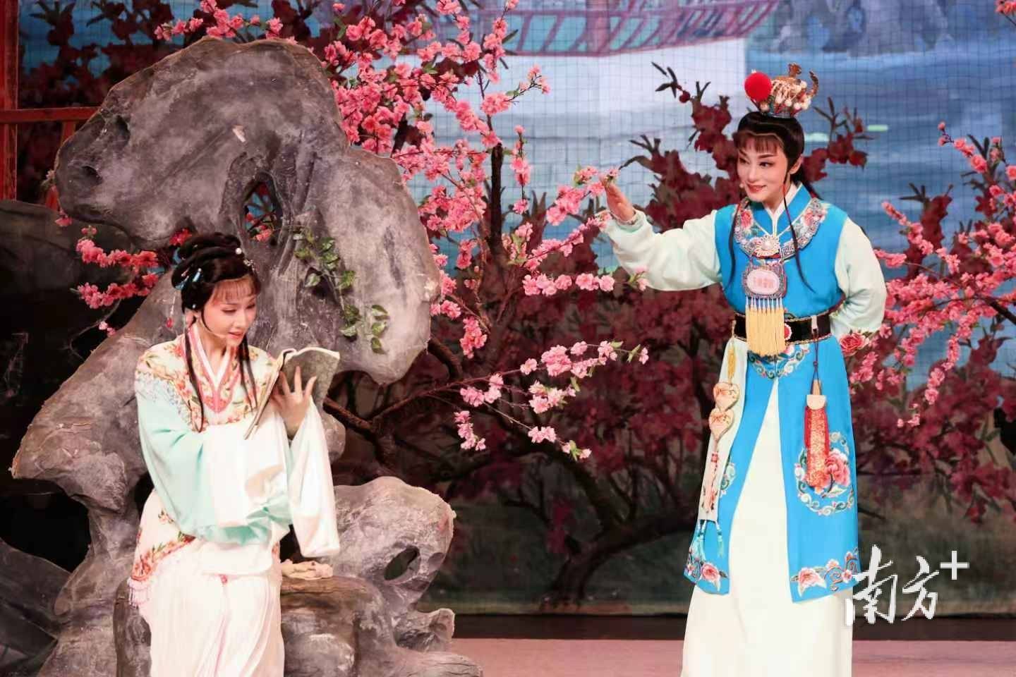 吴侬软语引共鸣，越剧《红楼梦》大湾区热演