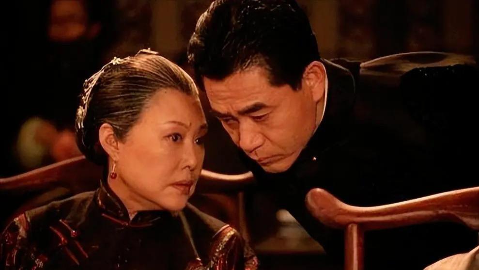 《大宅门》雅萍黄春双双死在送葬路上，真相太残忍，我宁愿没看懂