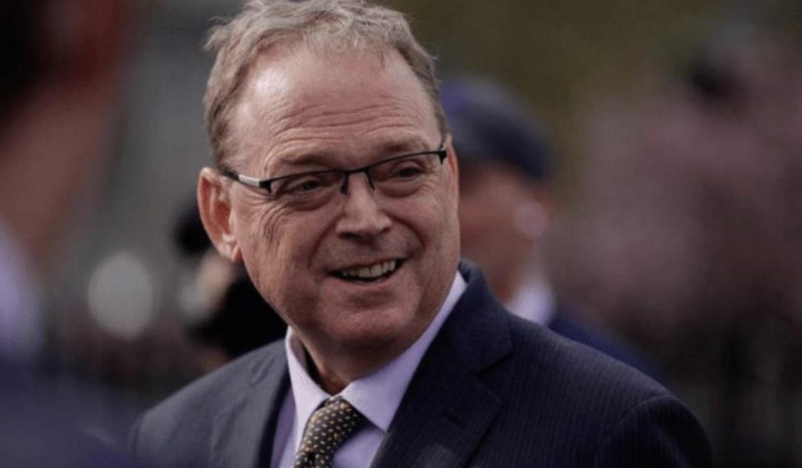 风向彻底变了！
美国白宫国家经济委员会主任哈塞特明确表示，美联储在制定货币政策时