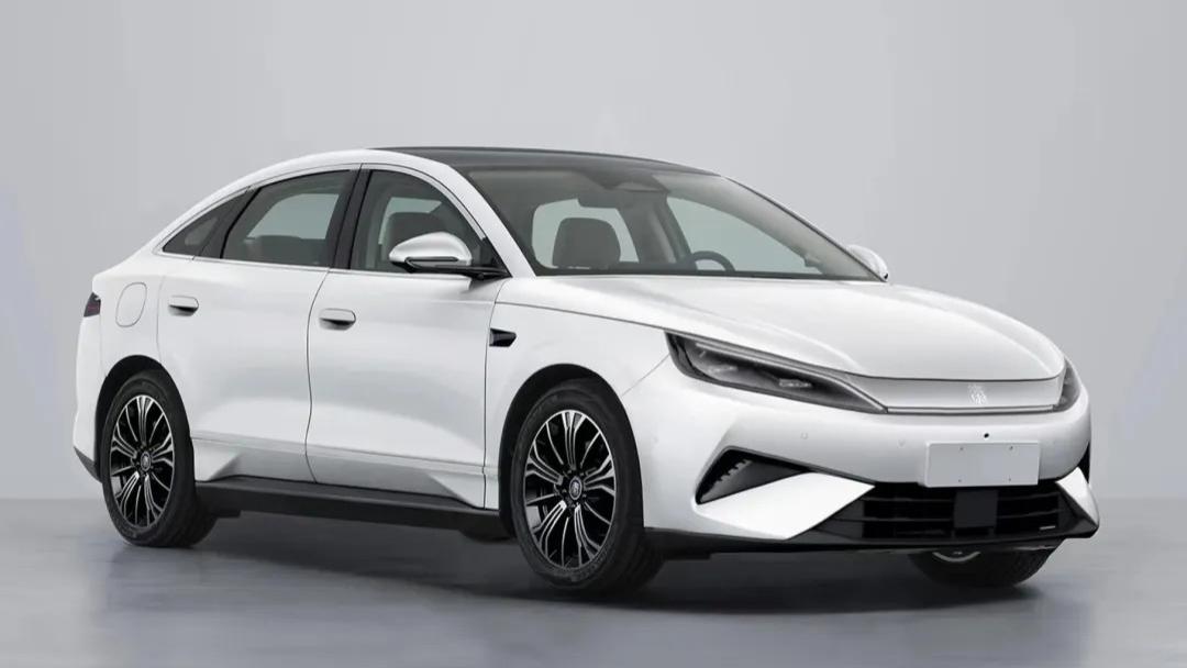 轴距2820mm 续航530/630km比亚迪秦MAX信息曝光