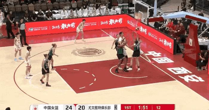 张子宇的优缺点都非常明显，优势就是真的高，这是绝对的优势！
但同时，劣势也明显，