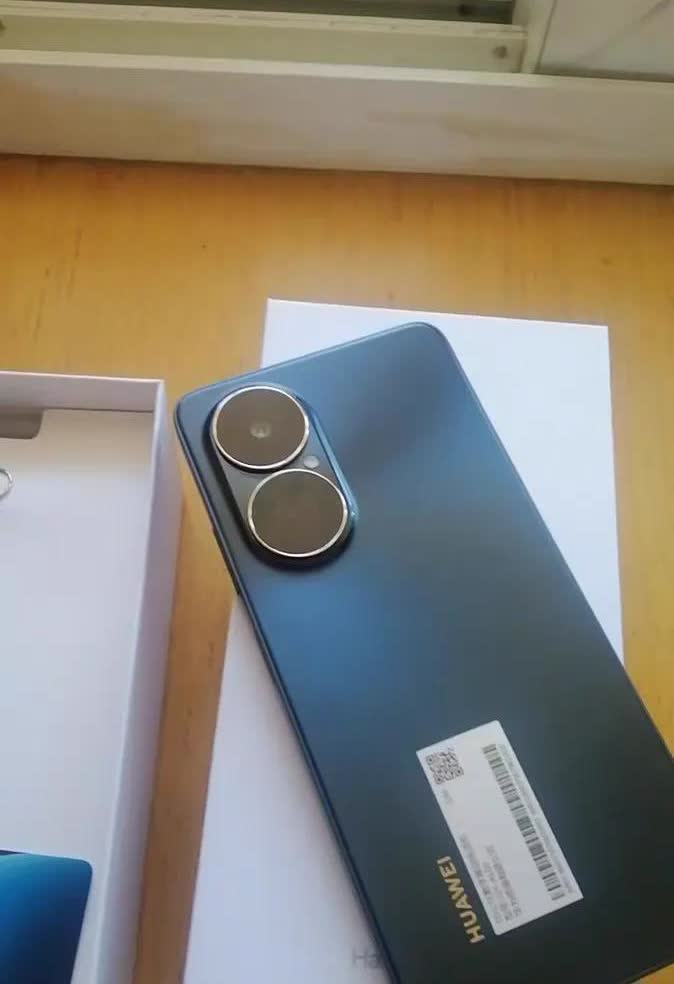 千元机也能卫星通信？华为新机畅享80X竟配卫星通信！
 
爆料来了！华为新款