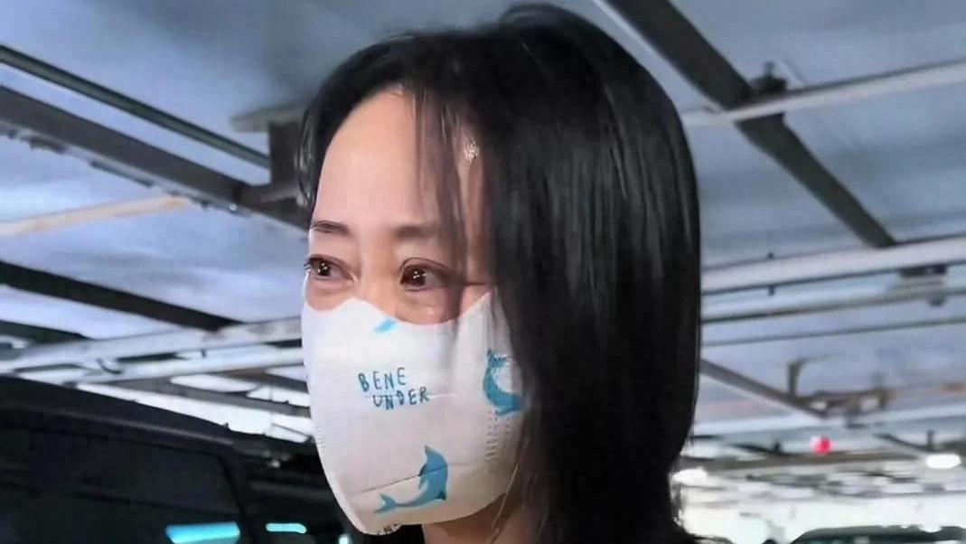 奔赴朱媛媛告别仪式，刘敏涛哭成泪人，93表演班集体追忆老同学