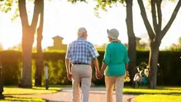 不领证每月给2000，这样的搭伙生活可行吗？