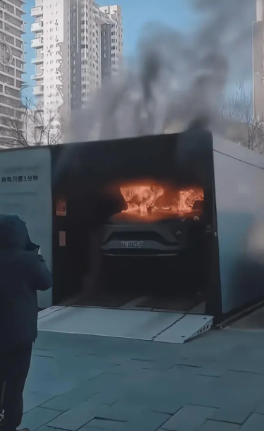 这是什么车，这也太带劲了