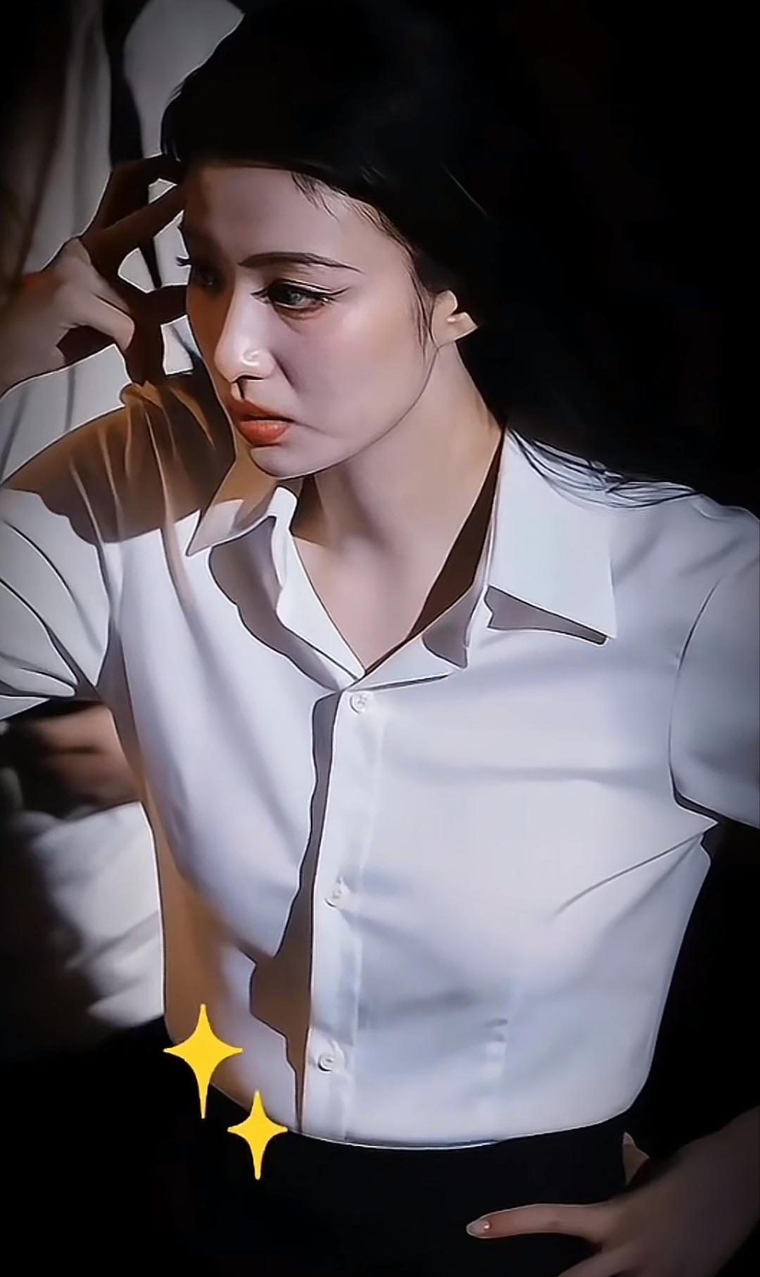 女人这么穿都很好看，可是没几个爱这么穿[微笑]