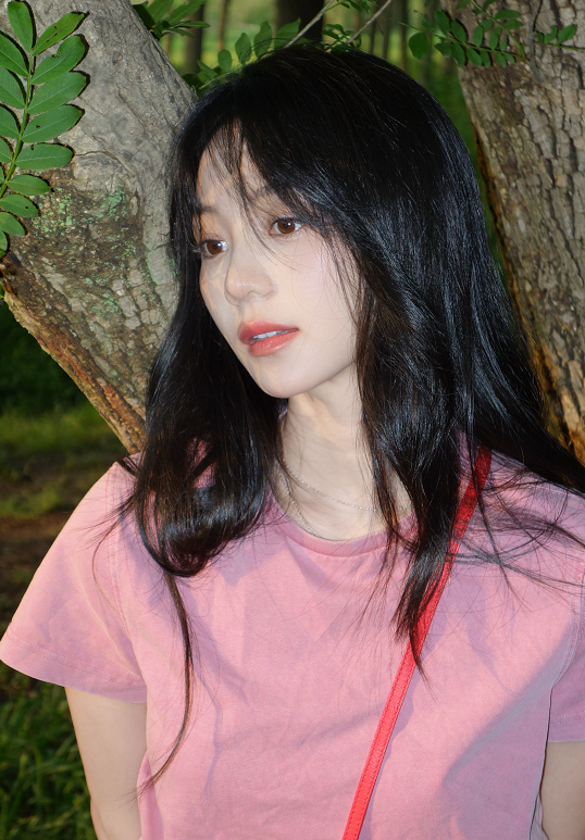 胡意旋的夏日粉粉妆造，超不错的！