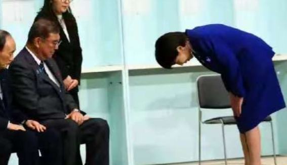 针对中方的严厉警告，日本拒绝认错！在11月15日，日本议员公开回应中国驻日大使，