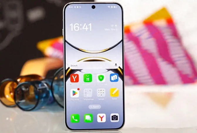 预定iPhone16 Pro模仿大赛前三？

有类似 iPhone 的直角边框和