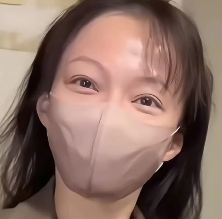 张韶涵素颜，我觉得已经很不错了，她状态特别好，演唱会排的特别密集，千禧年和她同期